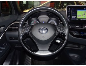 
										TOYOTA C-HR 1.8 125H ACTIVE full									