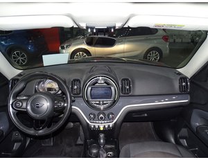 
										MINI COUNTRYMAN COOPER S E ALL4 full									