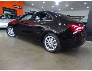 
										MERCEDES BENZ CLASE A MERCEDES SEDAN A 250 E full									