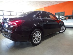 
										MERCEDES BENZ CLASE A MERCEDES SEDAN A 250 E full									