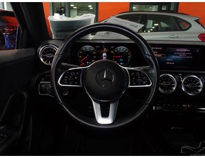
										MERCEDES BENZ CLASE A MERCEDES SEDAN A 250 E full									