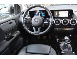 
										MERCEDES BENZ CLASE B MERCEDES B 180 D full									