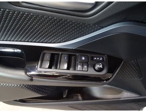 
										TOYOTA C-HR 2.0 180H ADVANCE full									