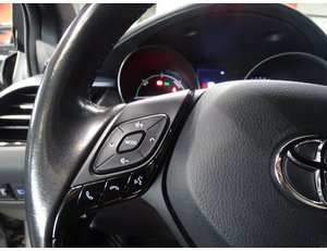 
										TOYOTA C-HR 2.0 180H ADVANCE full									