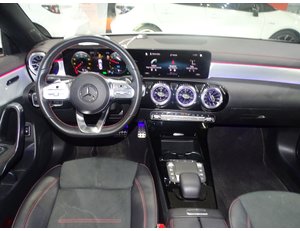 
										MERCEDES BENZ CLA MERCEDES 250E 218CV BERLINA AMG full									