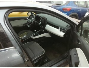
										RENAULT CLIO TECHNO TCE 103 KW (140CV) full									