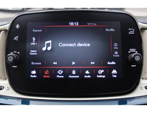 
										FIAT 500 DOLCEVITA 1.0 HYBRID 51KW (70 CV) full									