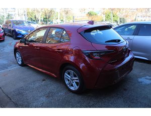 
										TOYOTA COROLLA 1.8 125H ACTIVE E-CVT full									