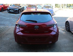 
										TOYOTA COROLLA 1.8 125H ACTIVE E-CVT full									