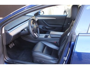 
										TESLA MODEL 3 RWD full									
