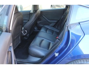 
										TESLA MODEL 3 RWD full									