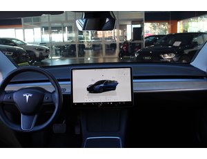 
										TESLA MODEL 3 RWD full									