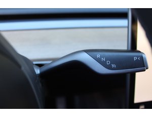 
										TESLA MODEL 3 RWD full									