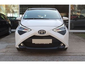 
										TOYOTA AYGO 1.0 70 X-CITE full									