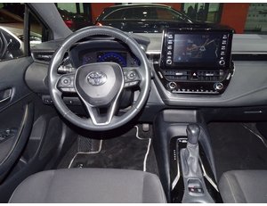 
										TOYOTA COROLLA 1.8 125H ACTIVE TECH E-CVT full									