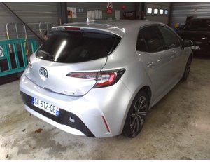 
										TOYOTA COROLLA 1.8 125H STYLE E-CVT full									