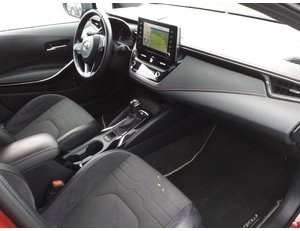 
										TOYOTA COROLLA 1.8 125H STYLE E-CVT full									