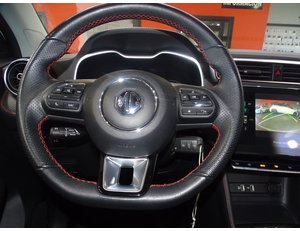 
										MG ZS 1.5 LUXURY full									