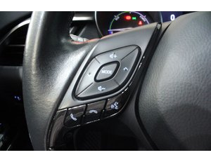 
										TOYOTA C-HR 2.0 180H ADVANCE full									
