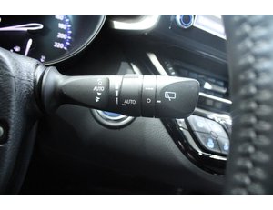 
										TOYOTA C-HR 2.0 180H ADVANCE full									