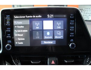 
										TOYOTA C-HR 2.0 180H ADVANCE full									