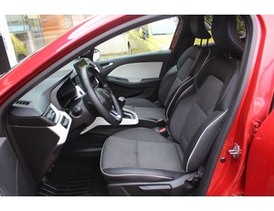 
										RENAULT CLIO TECHNO TCE 103 KW (140CV) full									