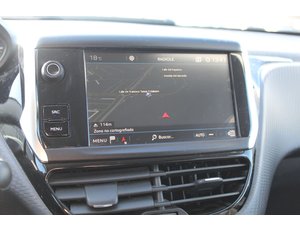 
										PEUGEOT 2008 SIGNATURE 1.2 PURETECH 60KW (82CV) full									