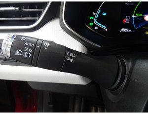 
										RENAULT CLIO INTENS E-TECH HIBRIDO 104 KW (140CV) full									