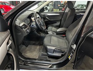 
										BMW X1 XDRIVE25E full									