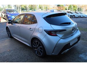 
										TOYOTA COROLLA 2.0 180H ACTIVE TECH E-CVT full									