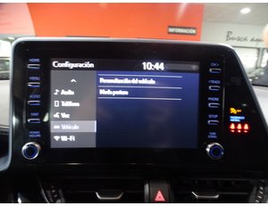 
										TOYOTA C-HR 2.0 180H ADVANCE full									