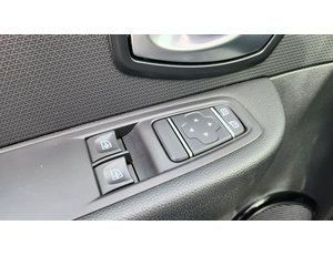 
										RENAULT CLIO LIMITED TCE 66KW (90CV) -18 full									