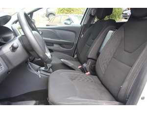 
										RENAULT CLIO LIMITED TCE 66KW (90CV) -18 full									