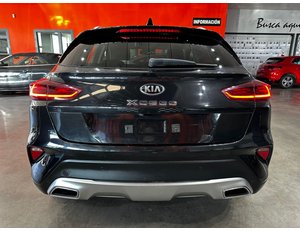 
										KIA XCEED 1.4 T-GDI EMOTION 103KW (140CV) ES EL 1.5TGDI 160CV EMOTION full									