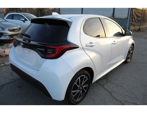 
										TOYOTA YARIS 1.5 120H STYLE full									