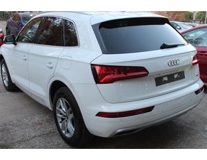 
										AUDI Q5 BLACK LINE 50 TFSI E QUATTRO full									