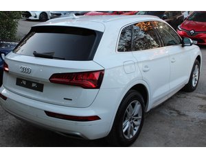 
										AUDI Q5 BLACK LINE 50 TFSI E QUATTRO full									