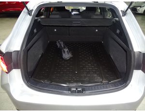 
										TOYOTA COROLLA 1.8 125H ACTIVE TECH E-CVT full									