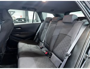 
										TOYOTA COROLLA 2.0 180H STYLE E-CVT TOURING SPORT full									