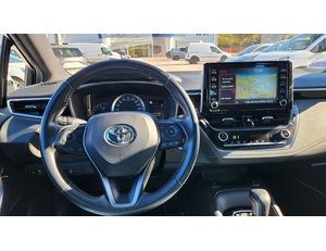 
										TOYOTA COROLLA 1.8 125H ACTIVE TECH E-CVT full									