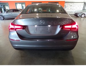 
										MERCEDES BENZ CLASE A MERCEDES A 180 D full									