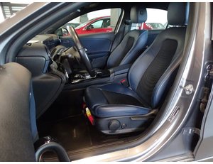 
										MERCEDES BENZ CLASE A MERCEDES A 180 D full									
