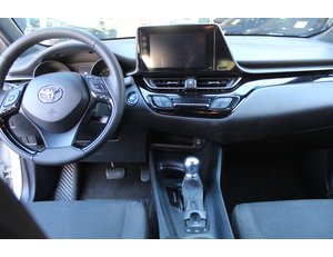 
										TOYOTA C-HR 1.8 125H ACTIVE full									