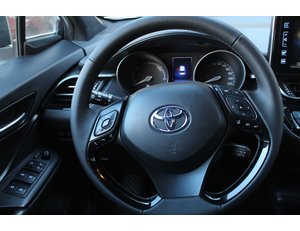 
										TOYOTA C-HR 1.8 125H ACTIVE full									