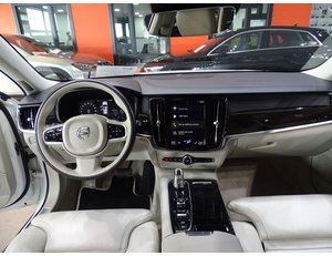 
										VOLVO V90 2.0 T8 AWD INSCRIPTION AUTO full									