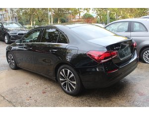 
										MERCEDES BENZ CLASE A MERCEDES A 180 D SEDAN full									