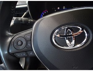 
										TOYOTA COROLLA 1.8 125H ACTIVE TECH E-CVT full									