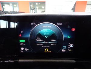
										MERCEDES BENZ GLA MERCEDES 250 E full									