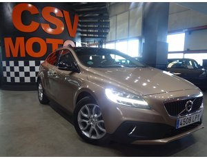 
										VOLVO V40 CROSS COUNTRY 2.0 D2 KINETIC full									