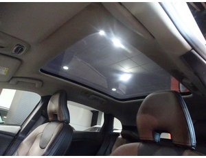 
										VOLVO V40 CROSS COUNTRY 2.0 D2 KINETIC full									